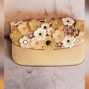 SOLD Wristlet SaleCoach Tea Rose Clutch